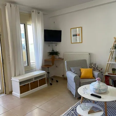 Sea Breeze - Light Holiday home *