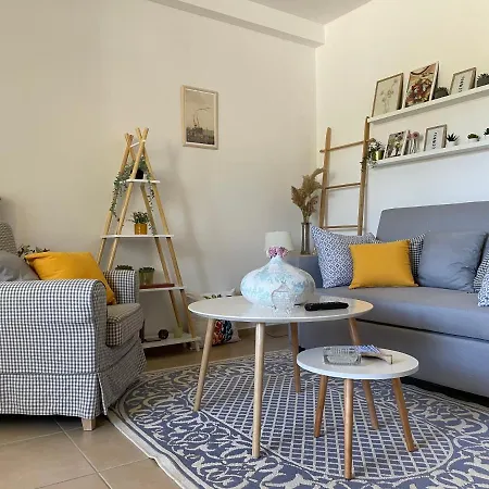 Sea Breeze - Light Σπίτι διακοπών Bouzaíika