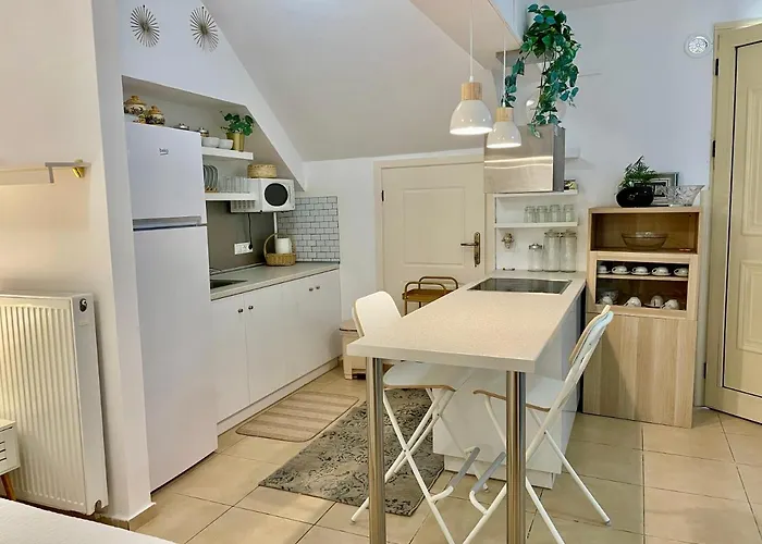 Sea Breeze - Light Feriehus Bouzaíika